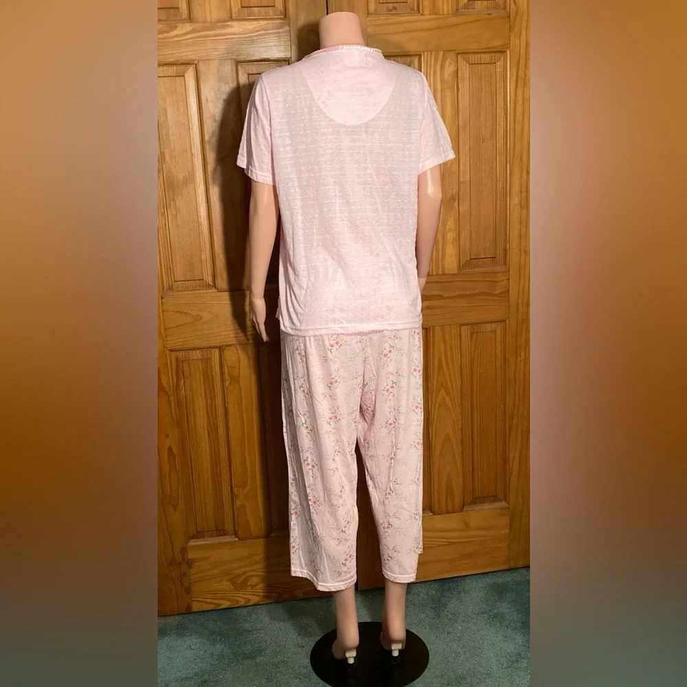 NWOT Blair Pajama Top and Cropped Bottoms Set Size L